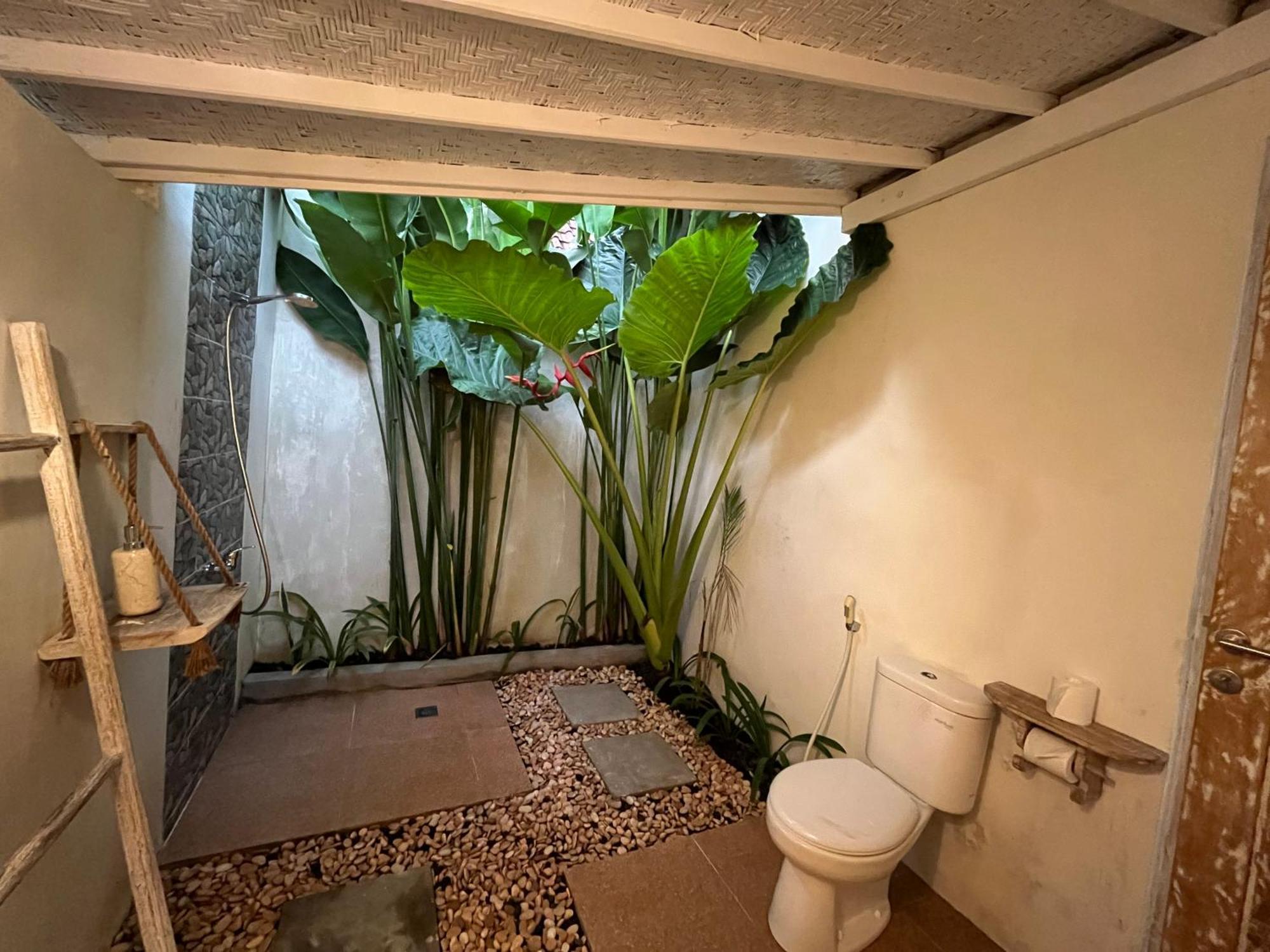 Penida West Palm Cottage Toyapakeh Exteriör bild